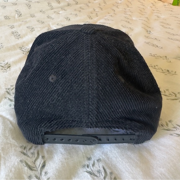 Free and Easy Don’t Trip Corduroy Black SnapBack Hat One Size - Picture 2 of 3